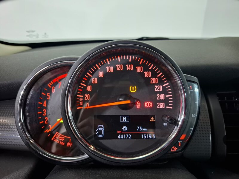 Mini F 55