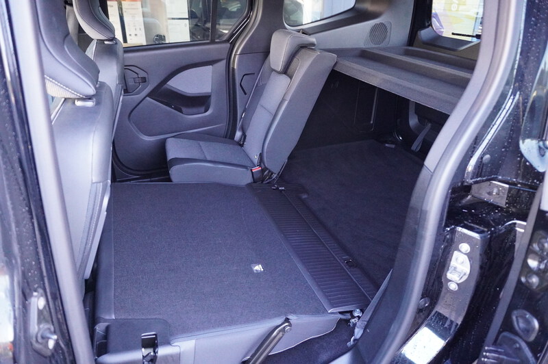 Fahrzeugabbildung Kangoo Techno Bild 6 von 20