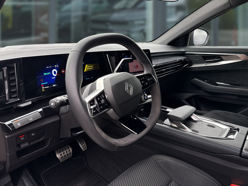 Fahrzeugabbildung Austral Iconic Esprit Alpine E-Tech Full Hybrid Bild 13 von 22