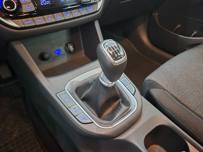 HYUNDAI i30 2022 — imagine 41