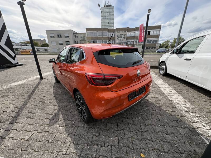 Fahrzeugabbildung Clio V 1.0 TCe 90 Intens Bild 6 von 18