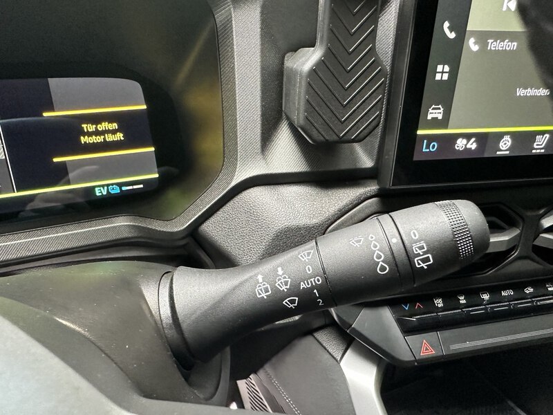 Fahrzeugabbildung Bigster Journey HYBRID 155 Bild 33 von 50