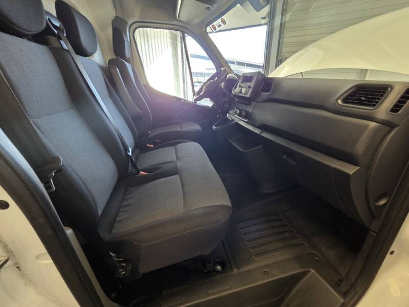 Renault Master III