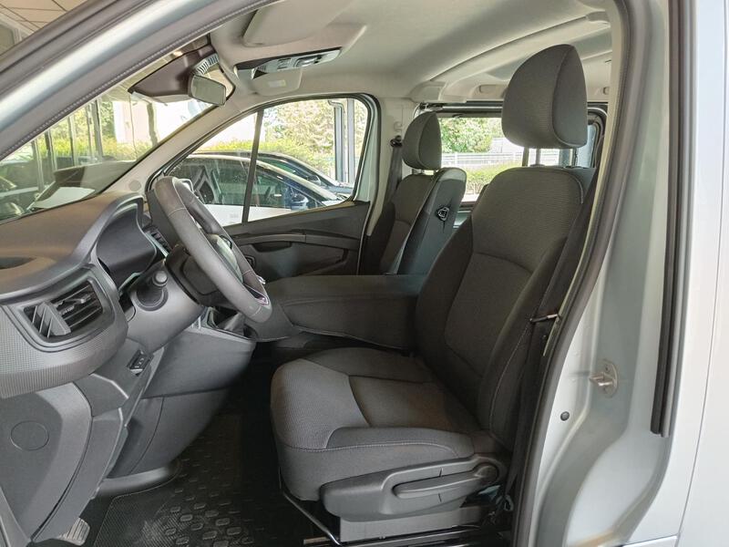 Renault Trafic Combi