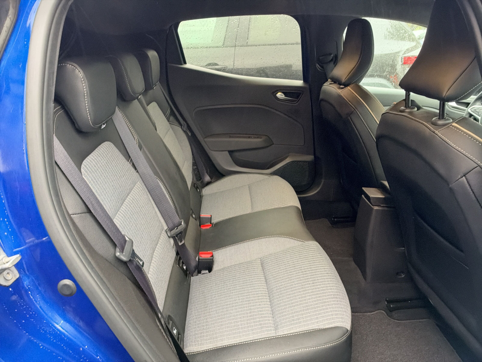 Renault Clio – Bild 12