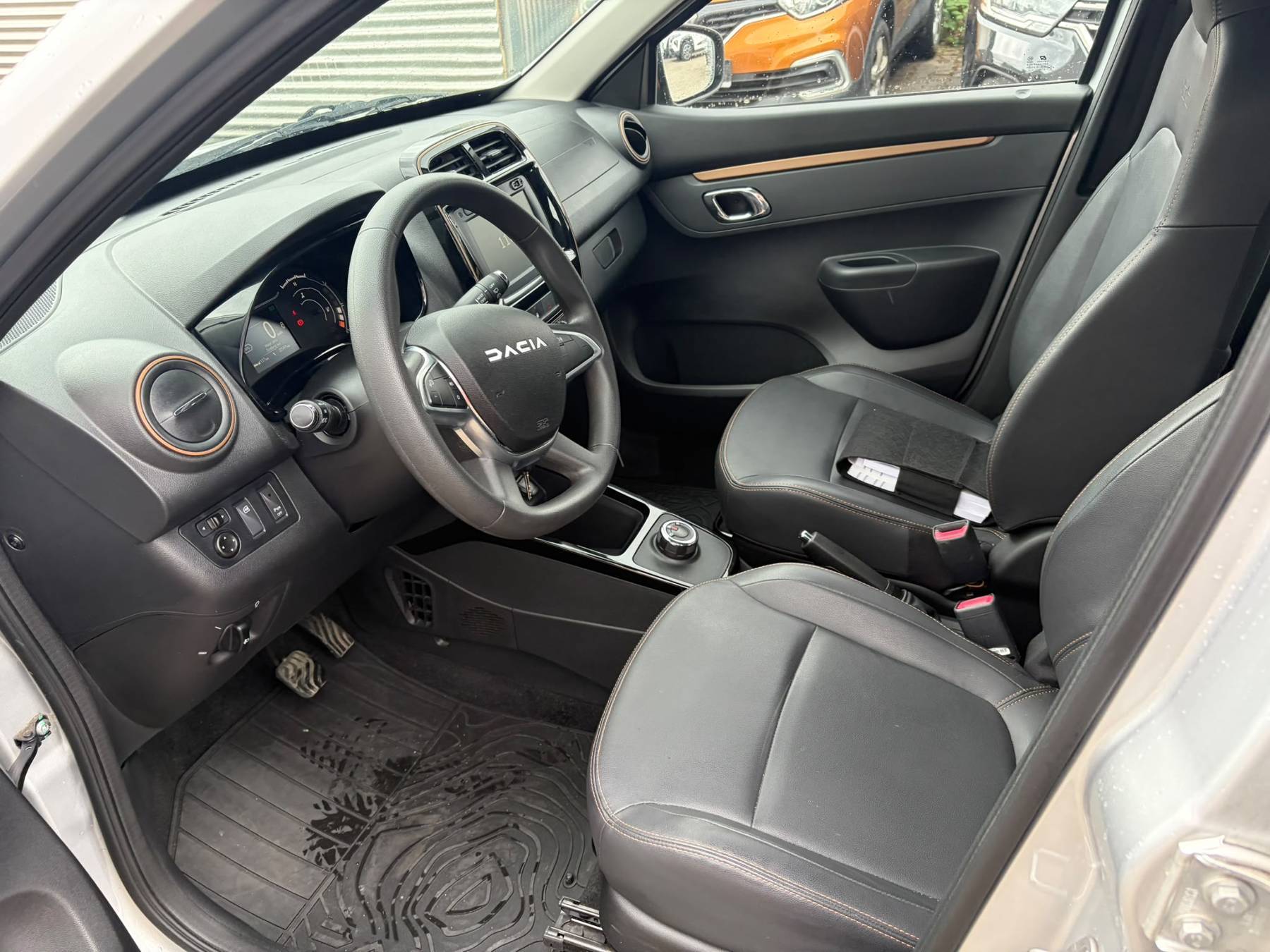 Dacia Spring – Bild 10