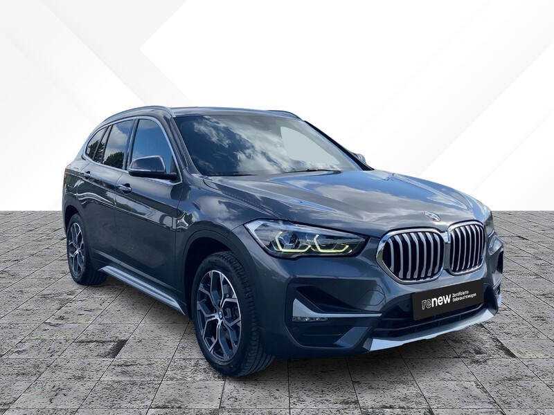 Fahrzeugabbildung X1 sDrive 18 i xLine 1.5L 136PS Bild 5 von 21