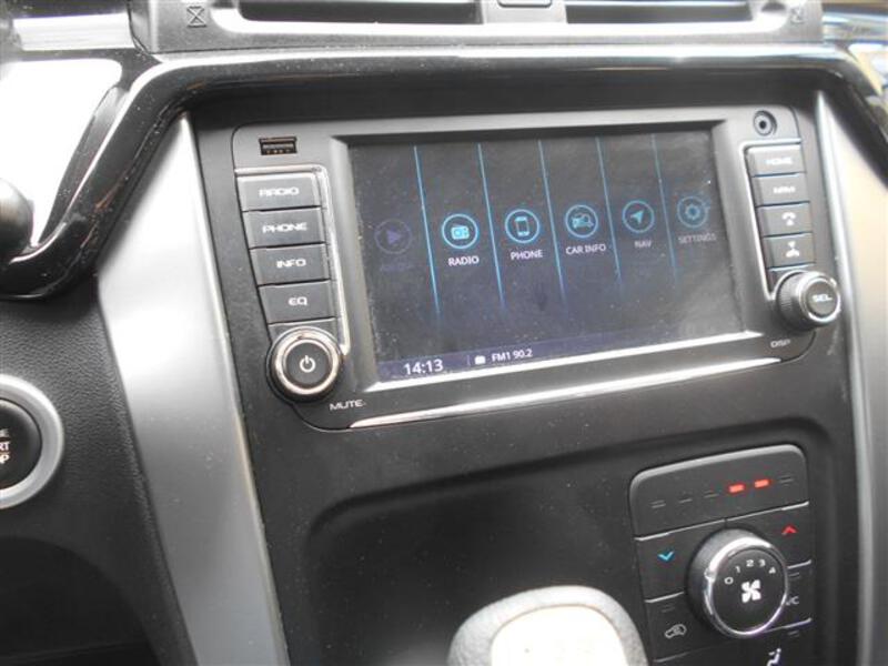 Mahindra KUV100