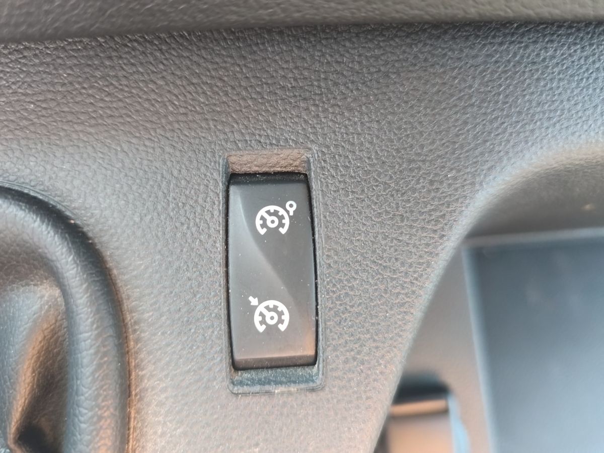 Renault Master – Bild 17