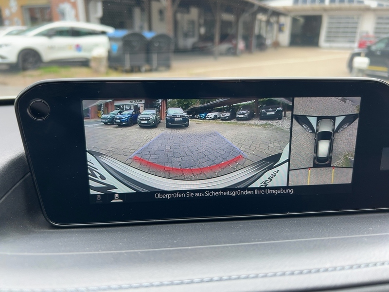 Fahrzeugabbildung CX-30 2.0 SKYACTIV-G M Hybrid Selection 2WD Bild 9 von 15