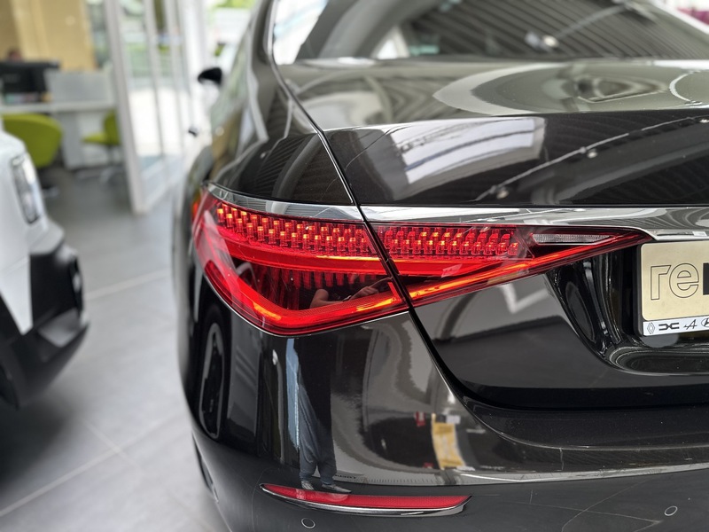 Mercedes-Benz S 400