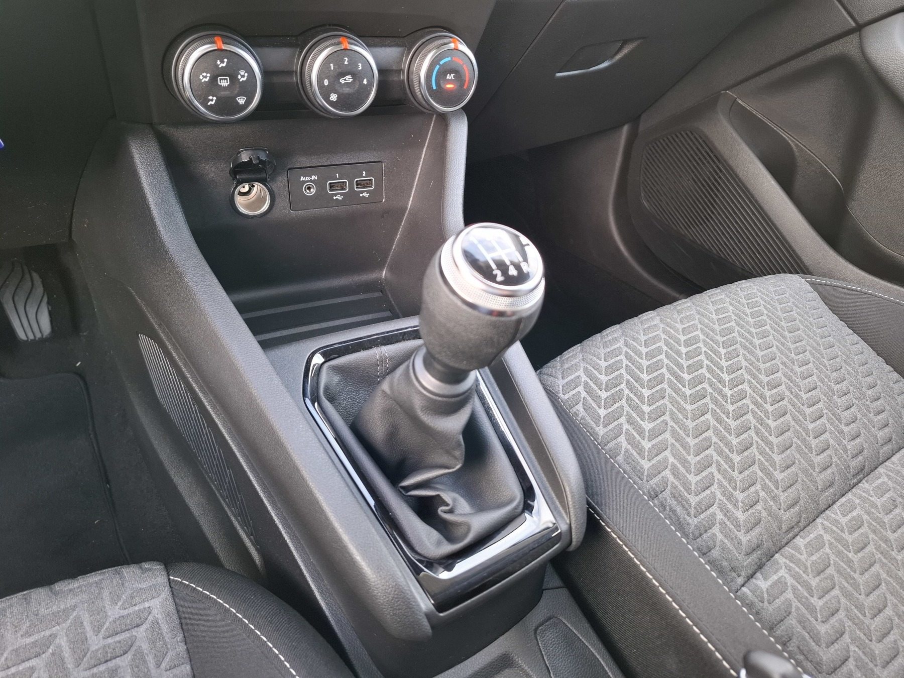 Renault Clio – Bild 28