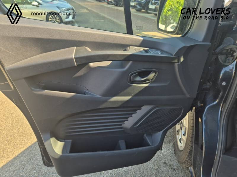 Renault Trafic Combi