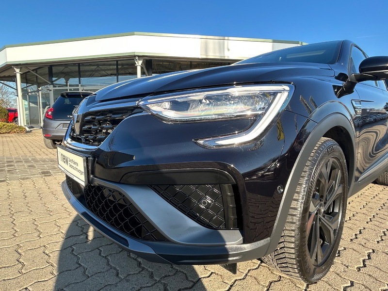 Fahrzeugabbildung Arkana TCe 160 Mild-Hybrid R.S. Line Fast Track Bild 16 von 50