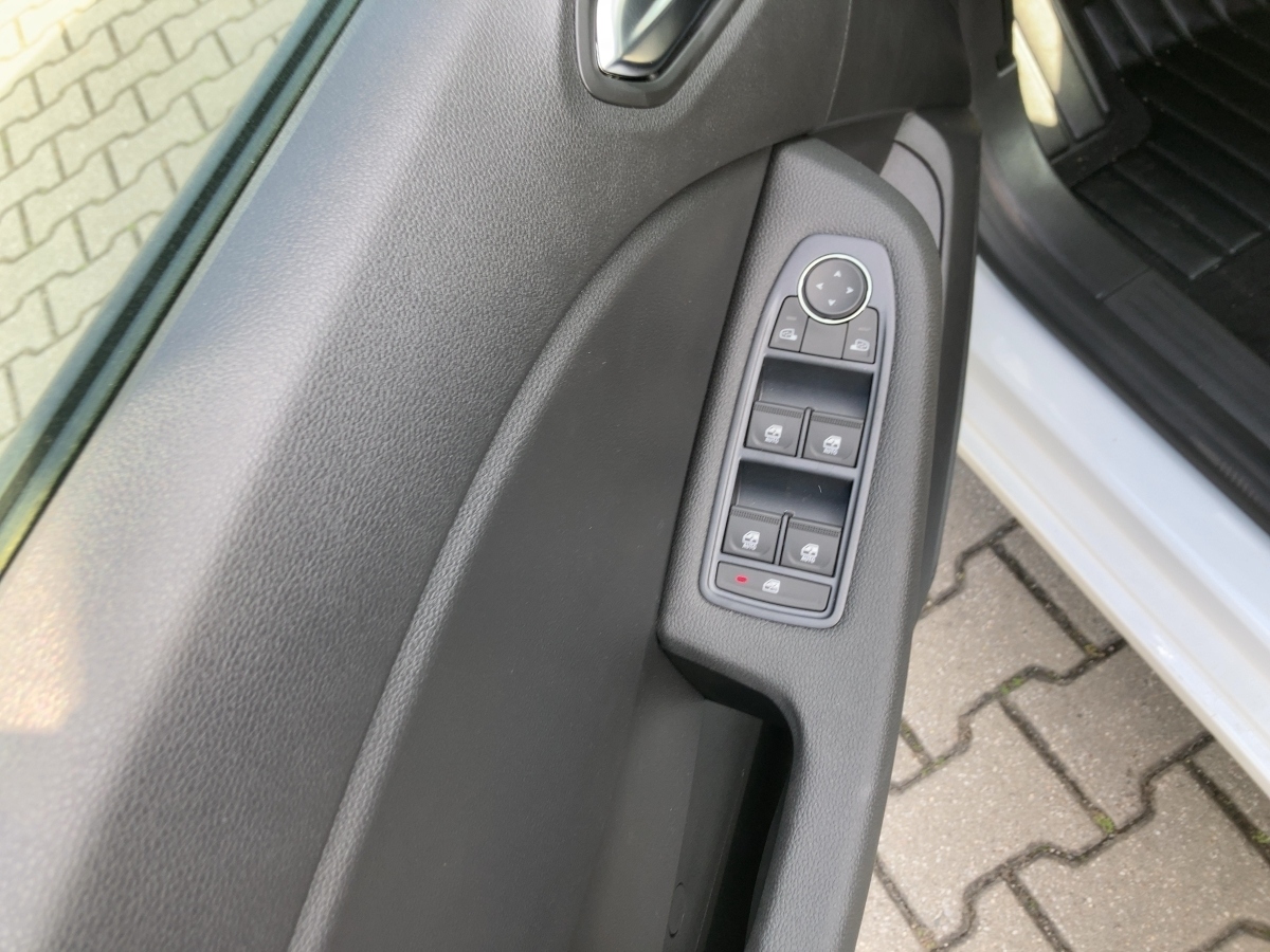 Renault Clio – Bild 11