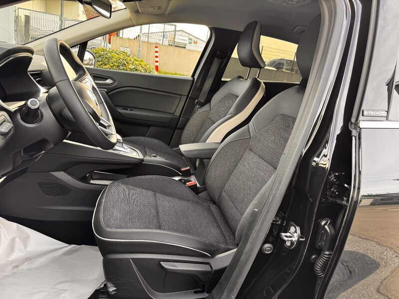 Fahrzeugabbildung Captur RFK+SITZH Bild 4 von 13
