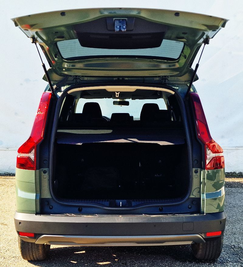 DACIA Jogger 2023 — imagine 35