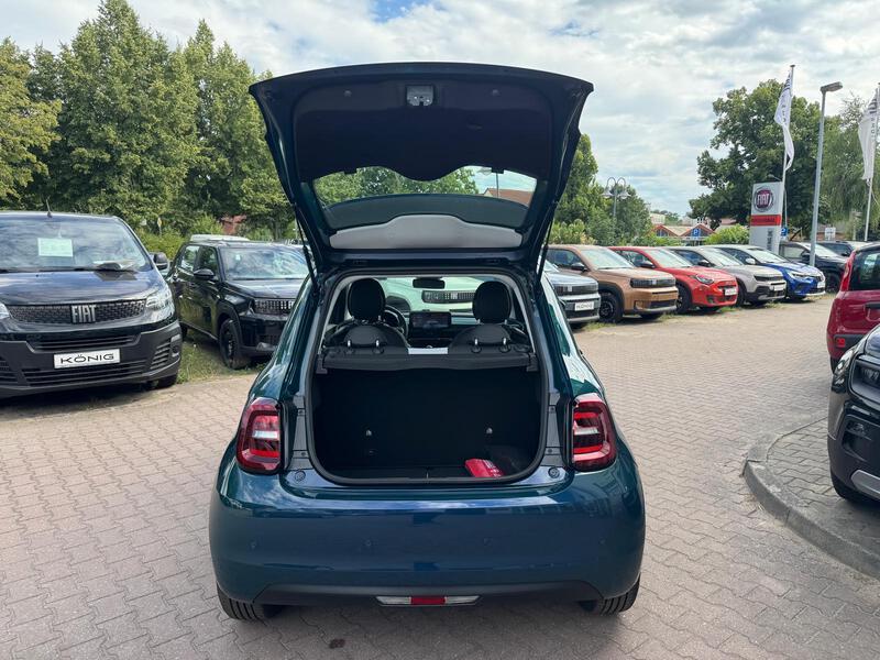 Fahrzeugabbildung 500 KLIMA*CARPLAY*PDC*LED Bild 7 von 20