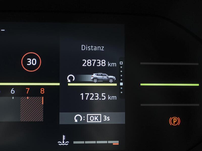 Fahrzeugabbildung Duster NAVI PDC KAMERA Bild 15 von 15