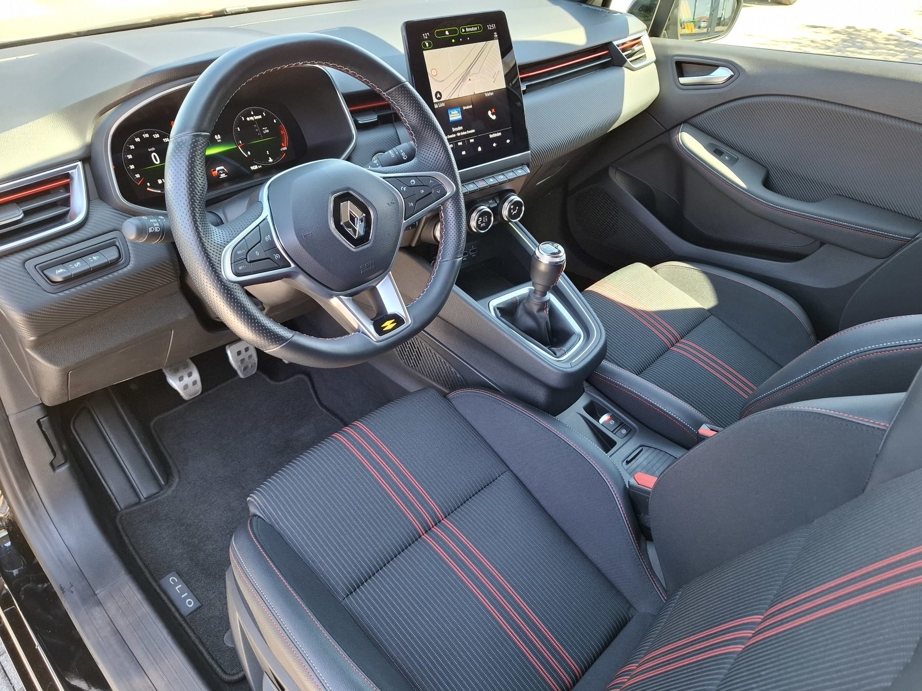 Renault Clio – Bild 17