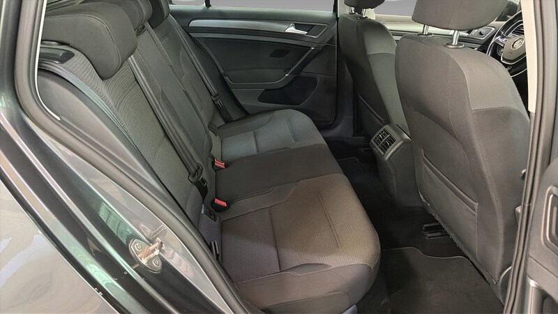 Volkswagen Golf VII