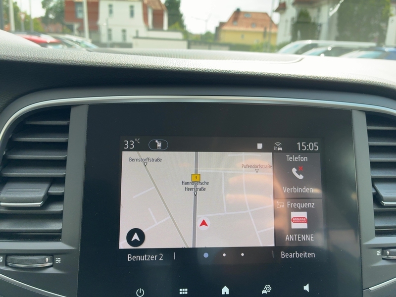 Fahrzeugabbildung Megane ++Navi++ Bild 14 von 50