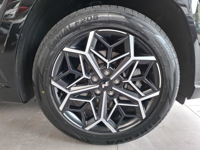 Fahrzeugabbildung TUCSON 1.6 T-GDI 150PS 48V 7-DCT 2WD N Line MJ23 Bild 44 von 47