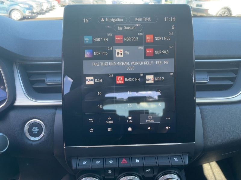 Fahrzeugabbildung Captur INTENS E-TECH PLUG-IN 160 +CARPLAY+GJR+KAM+SHZ+ Bild 9 von 15