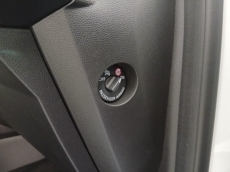 Fahrzeugabbildung Austral Techno Mild Hybrid 160 Automatik Bild 11 von 48