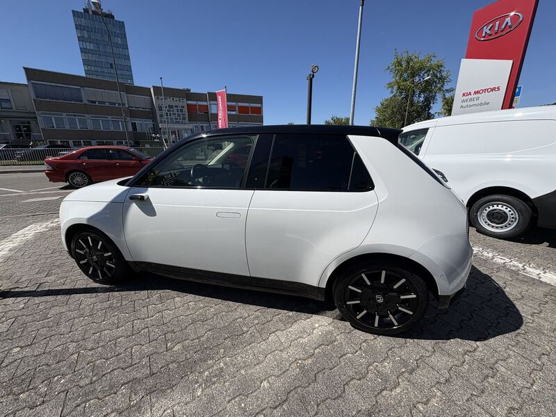 Honda e