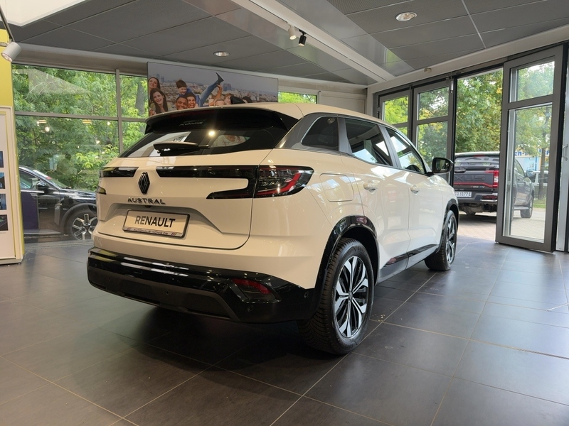 Fahrzeugabbildung Austral Evolution Mild Hybrid 160 Automatik Bild 3 von 16