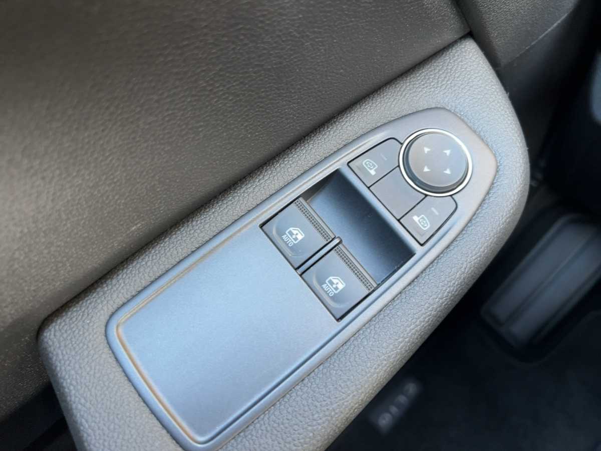 Renault Clio – Bild 19