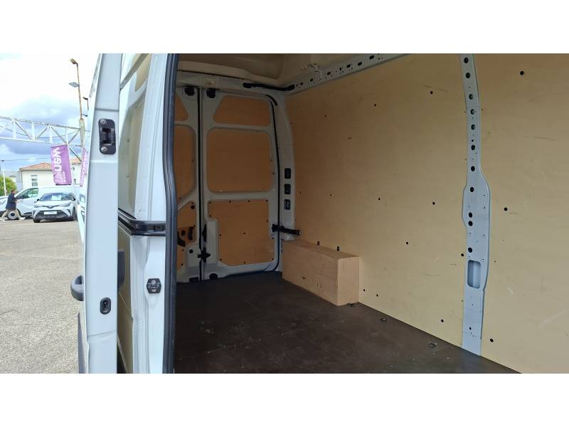 Renault Master III