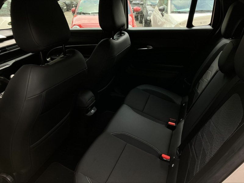 Fahrzeugabbildung Avenger KLIMA*CARPLAY*SHZ*CAM*ACC Bild 16 von 16