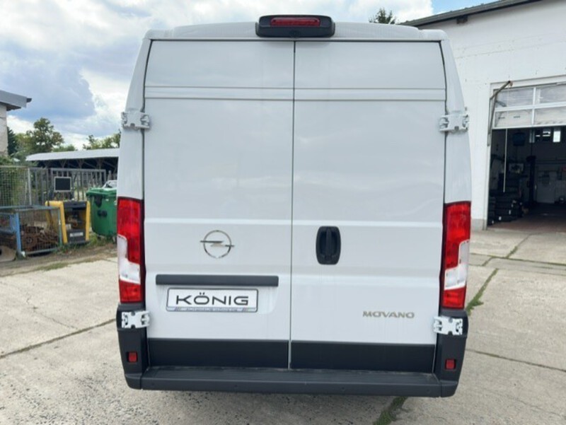 Opel Movano