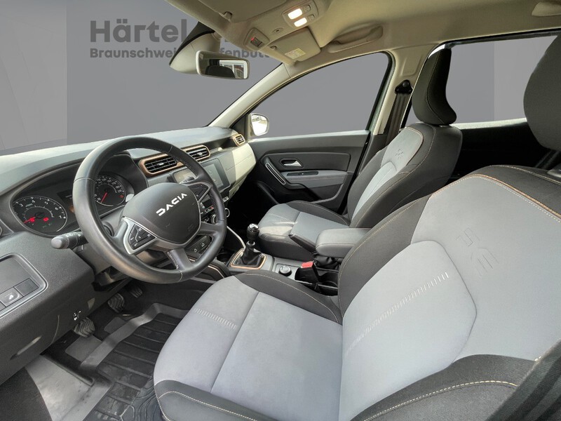 Fahrzeugabbildung Duster +++4WD+++AHK+++ Bild 10 von 50