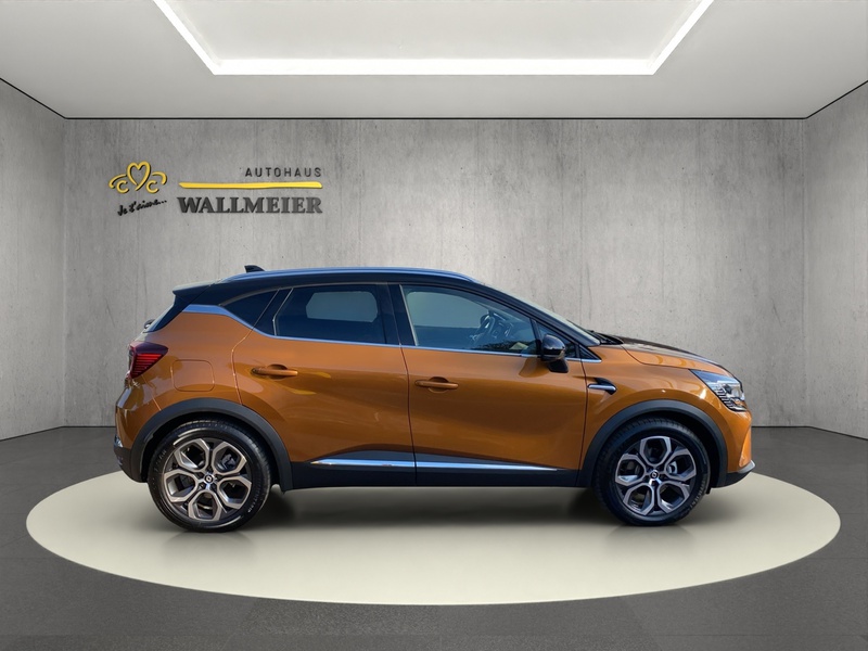Fahrzeugabbildung Captur Intens Pugin Hybrid AHK Bild 4 von 15