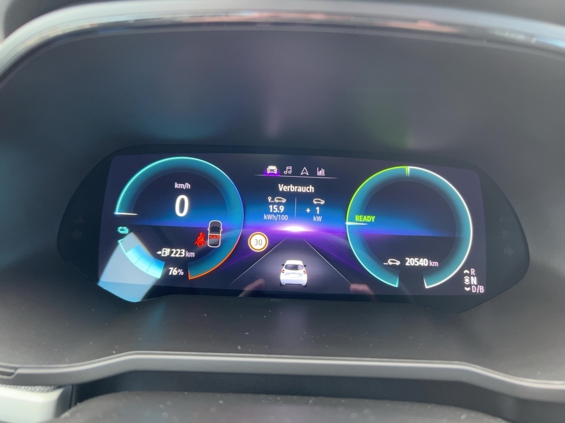 Fahrzeugabbildung Zoe R110 ZE50 Experience *CCS,Klima,SHZ,PDC,GJR* Bild 7 von 15
