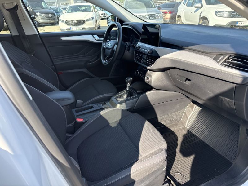 FORD Focus 2019 — imagine 12