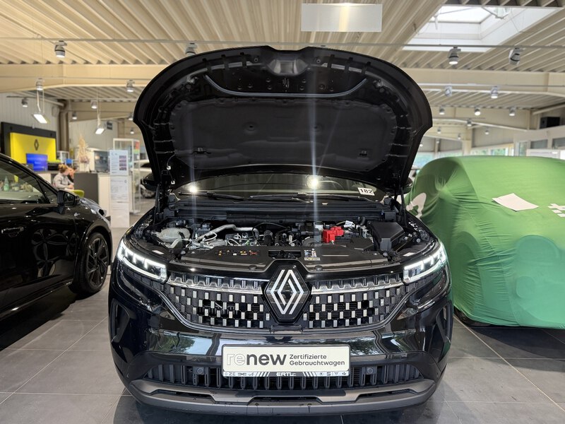 Fahrzeugabbildung Austral Equilibre Mild Hybrid 140 PS Bild 3 von 50