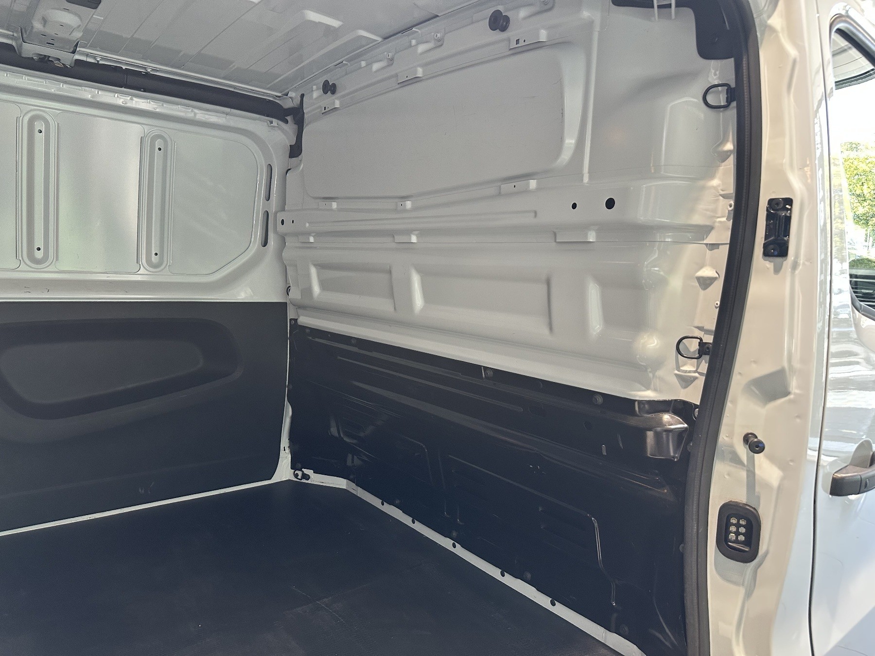 Renault Trafic – Bild 14