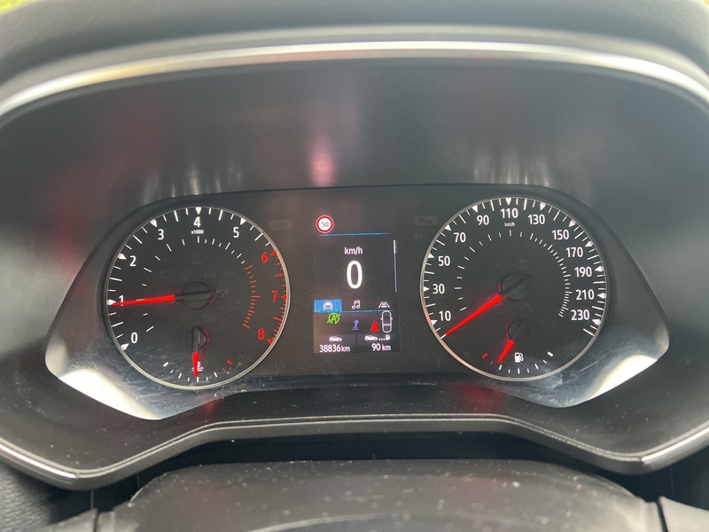 Fahrzeugabbildung Clio V 1.0 SCe 75 Experience Bild 9 von 15
