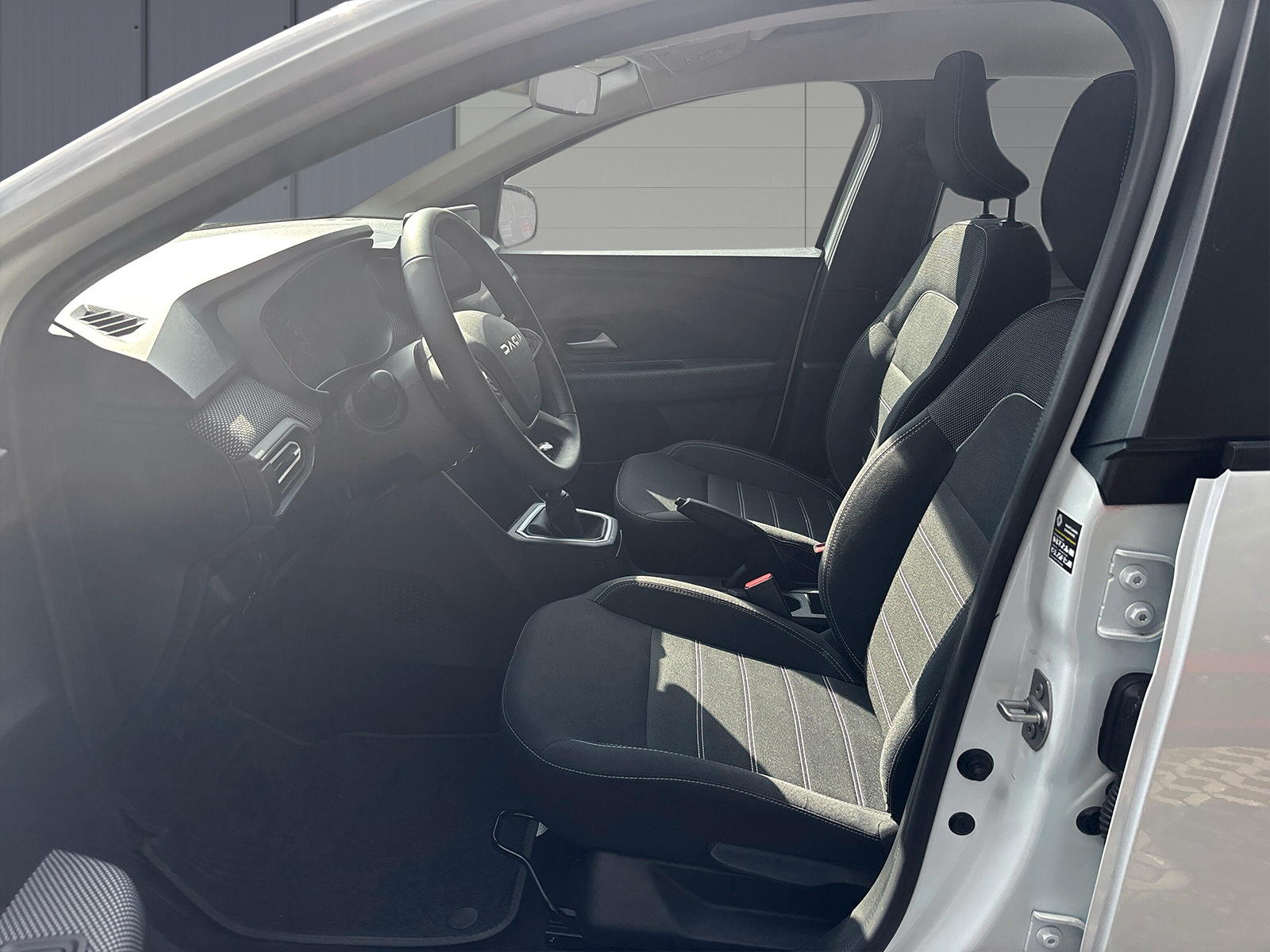 Dacia Sandero – Bild 7