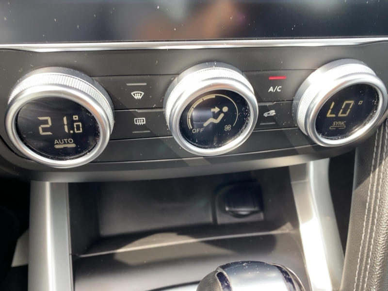 Fahrzeugabbildung Kadjar  Intens TCe 140 EDC GPF Bild 21 von 21