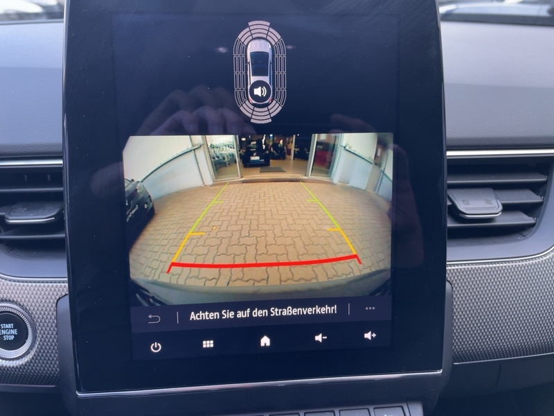 Fahrzeugabbildung Arkana 1.6 E-TECH Hybrid 145 Intens Bild 14 von 15