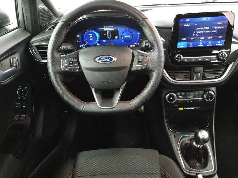 Fahrzeugabbildung Puma 1.0 EcoBoost MHEV ST-Line Bild 14 von 24