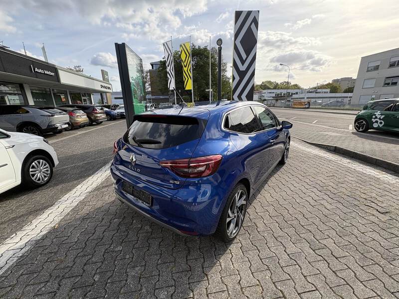 Fahrzeugabbildung Clio V 1.0 TCe 100 Intens Bild 4 von 18