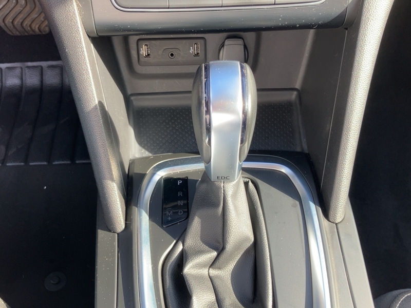 Fahrzeugabbildung Megane Automatik Bild 15 von 17