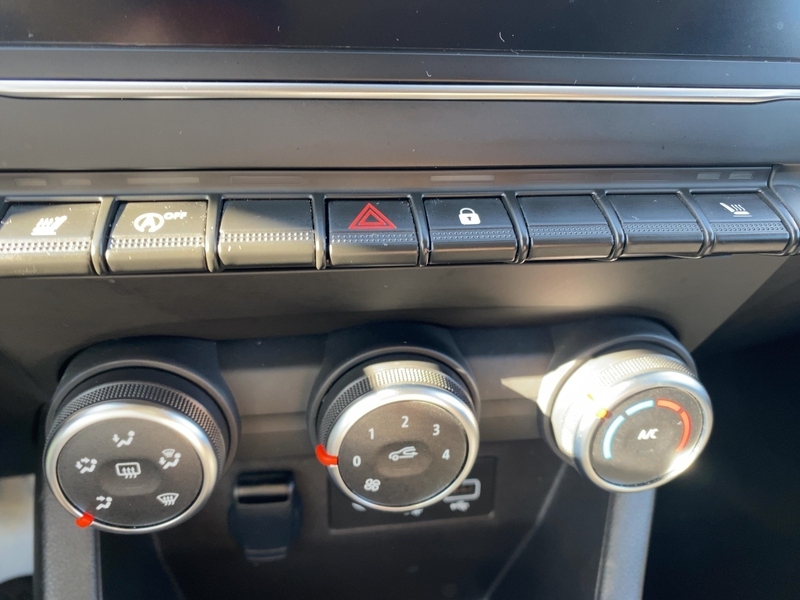 Fahrzeugabbildung Clio EVOLUTION SCe 65 Bild 20 von 21