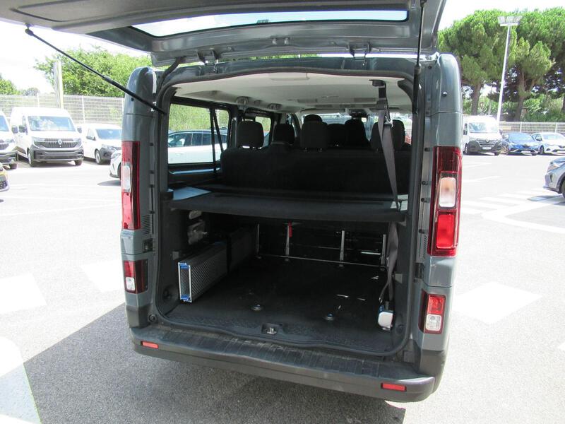 Renault Trafic Combi